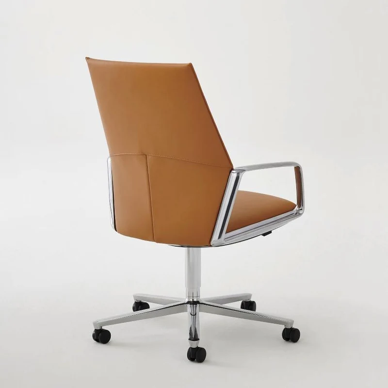 M75 Active Chair