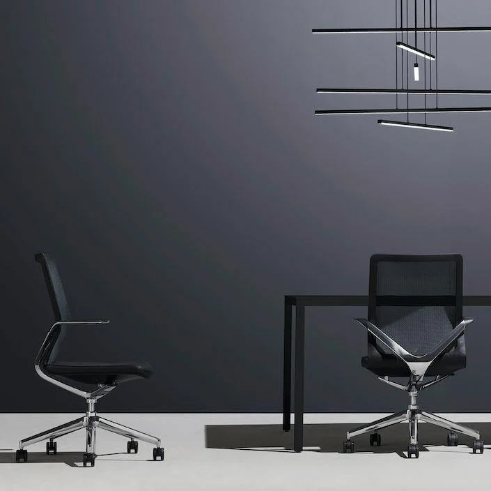 Linq Chair