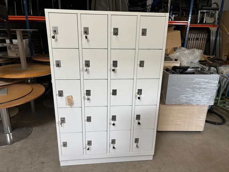 Schließfachschrank Weiß