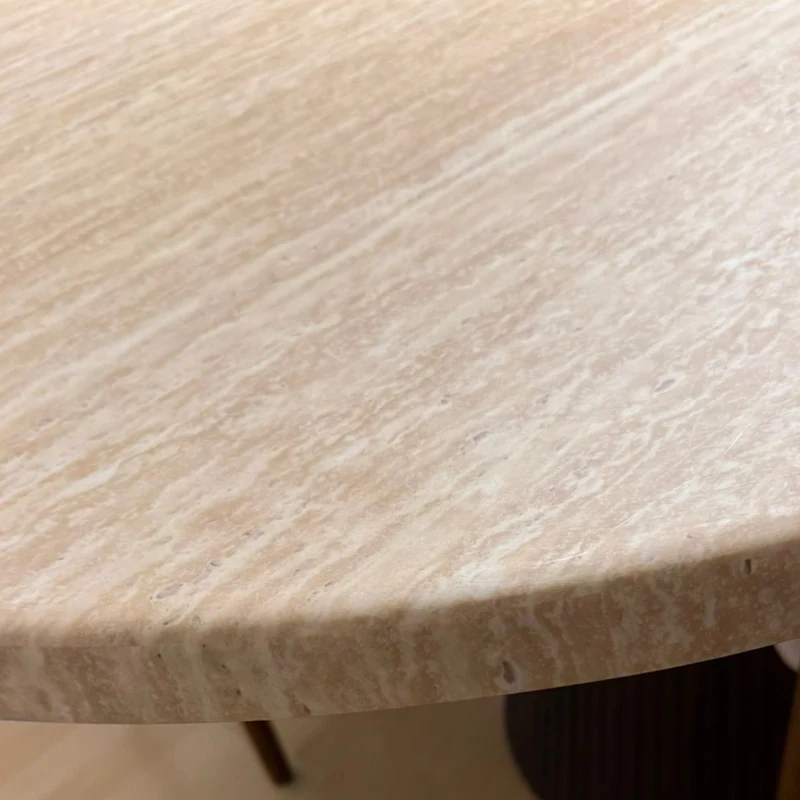 Moderne Esstisch Trivento mit ovaler Travertin-Tischplatte edle Tischbeine im Säulenstil 200 X 100 X 75 cm beige