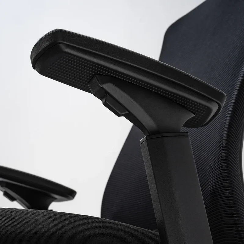 Essential Set: Desk & Chair Essential