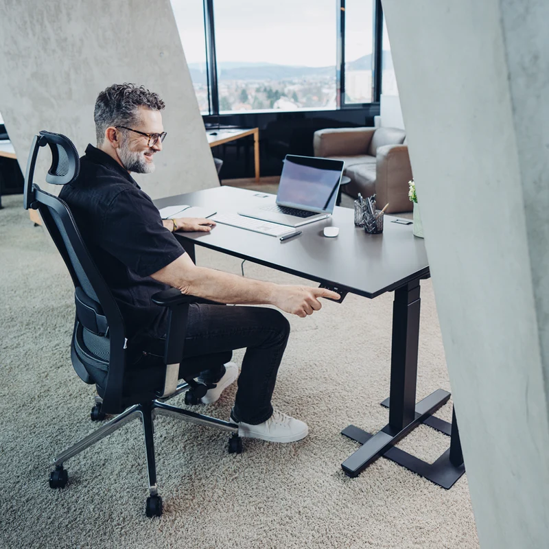 Desk Expert - Höhenverstellbarer Schreibtisch