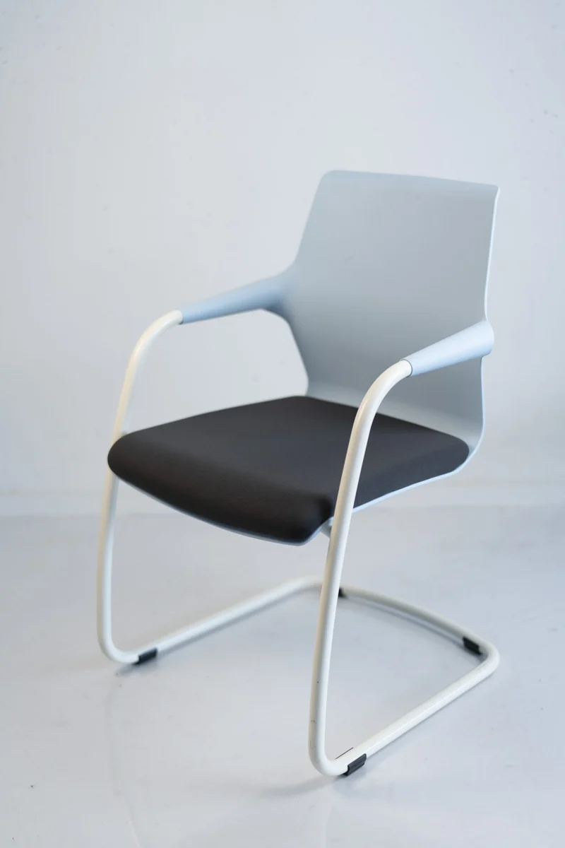 SEDUS - allright Freischwinger