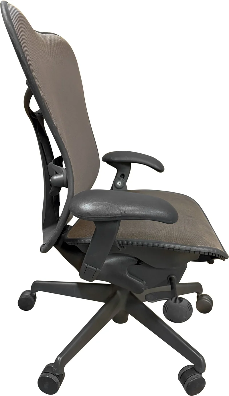 Herman Miller Mirra (V1) Chair
