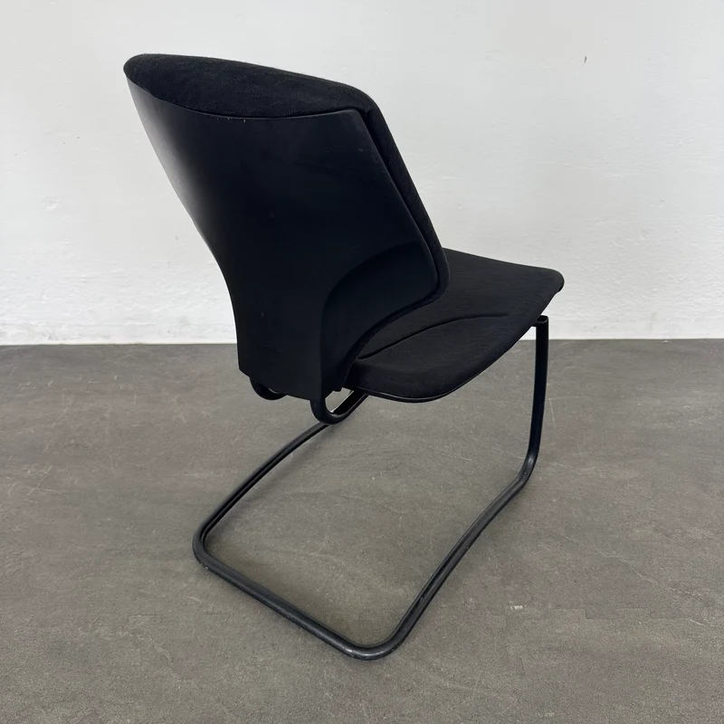 Giroflex G64 Freischwinger
