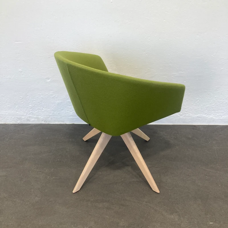 Andreu World Brandy SO2997 Armchair