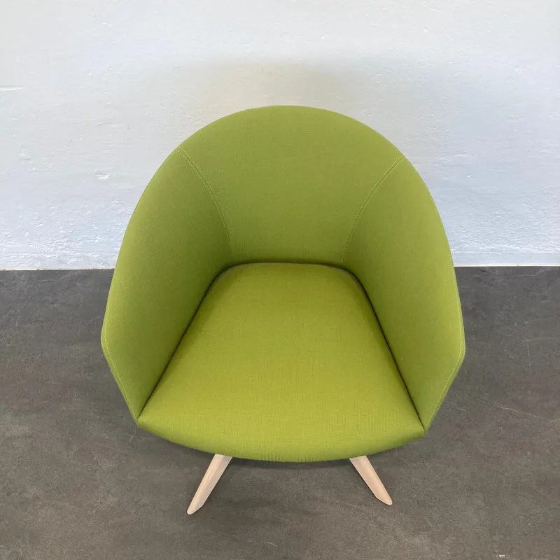 Andreu World Brandy SO2997 Armchair