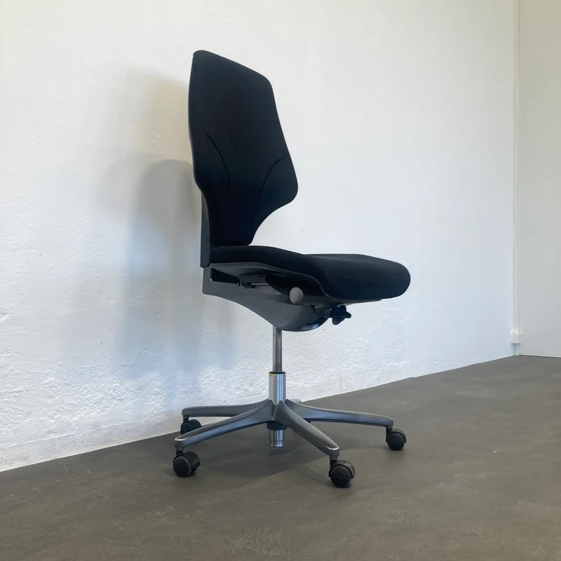 Giroflex G64 Bürodrehstuhl ohne Armlehnen - Schwarz gemustert