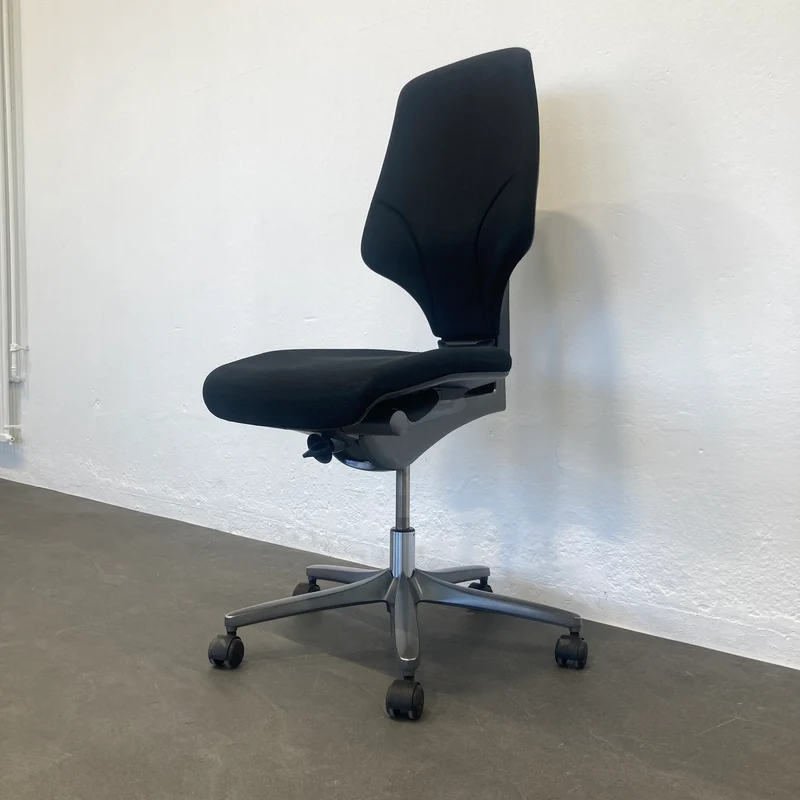 Giroflex G64 Bürodrehstuhl ohne Armlehnen - Schwarz gemustert
