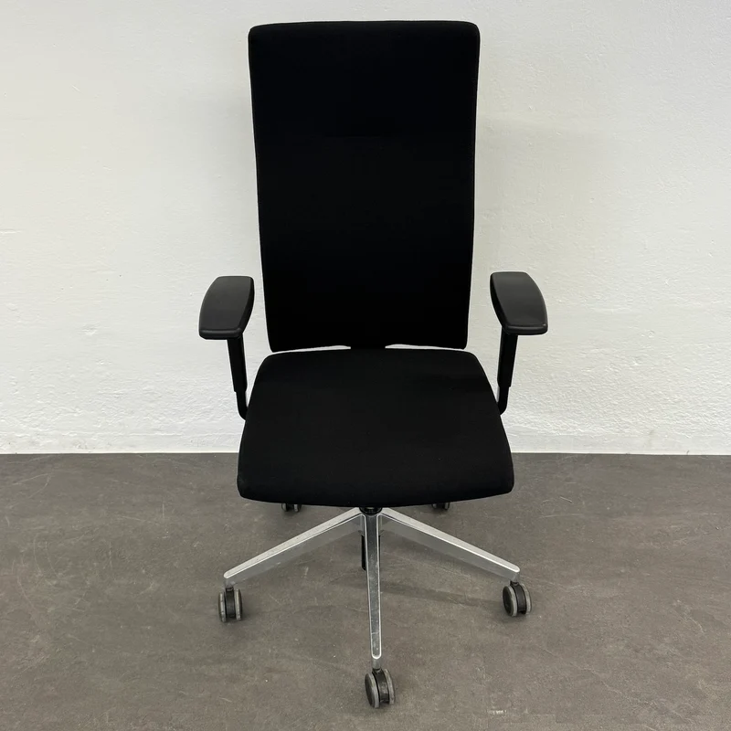 Züco Cubo Bürodrehstuhl mit Armlehnen - Schwarz-Chrom