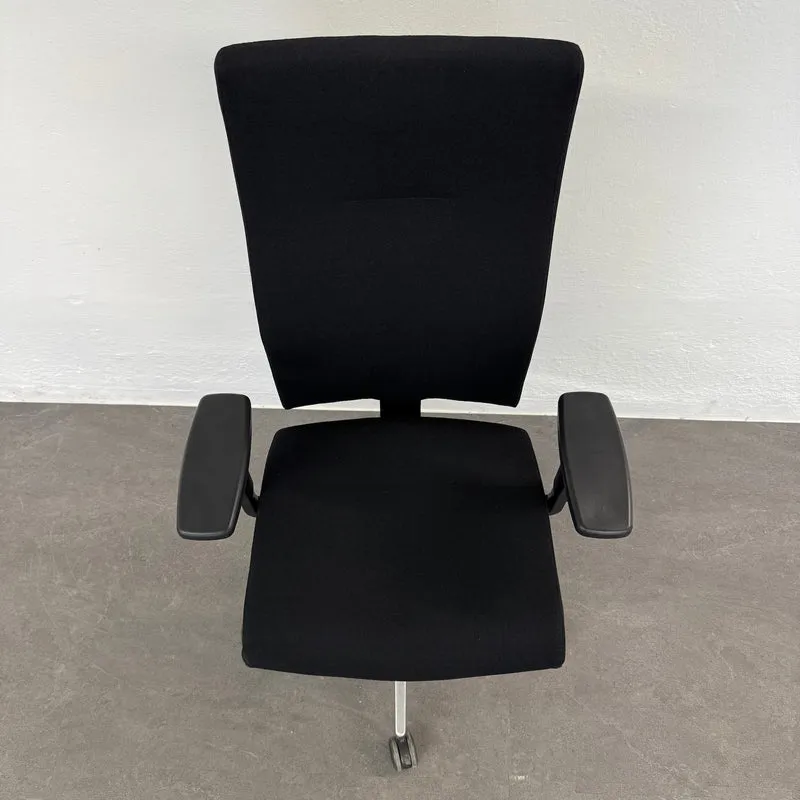 Züco Cubo Bürodrehstuhl mit Armlehnen - Schwarz-Chrom