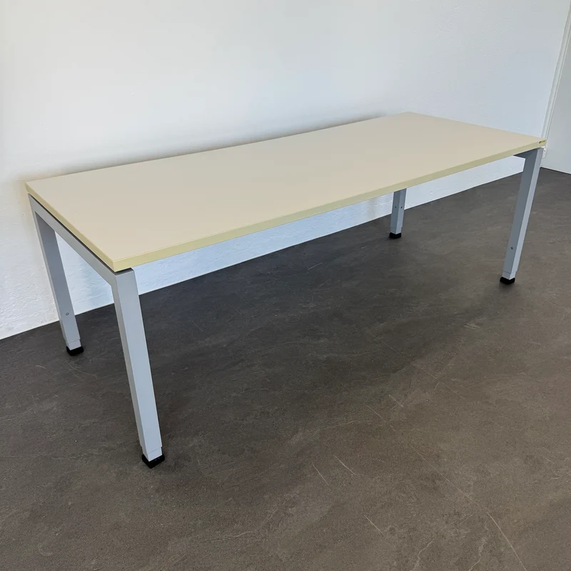 Denz D3 Schreibtisch - 2000x800mm - Lichtgrau