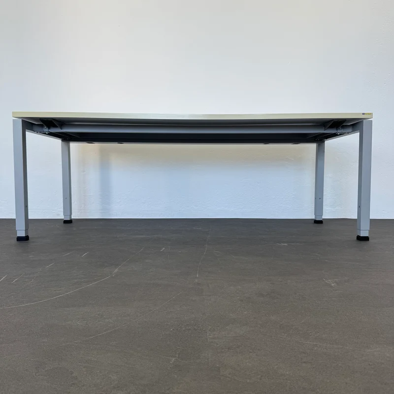 Denz D3 Schreibtisch - 2000x800mm - Lichtgrau