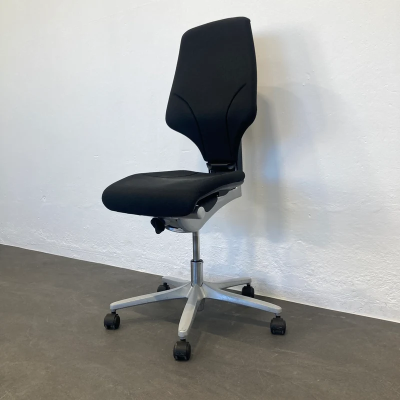 Giroflex G64 Bürodrehstuhl schwarz gemustert ohne Armlehnen