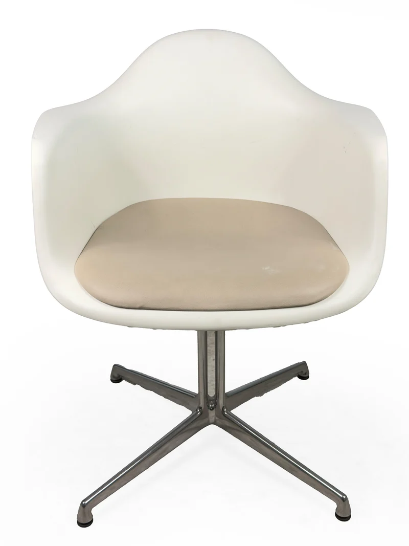 Vitra - Eames Plastic Armchair
