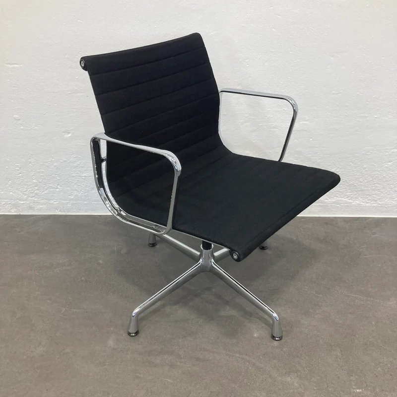 Vitra Eames Alu Chair EA108 Hopsak Schwarz
