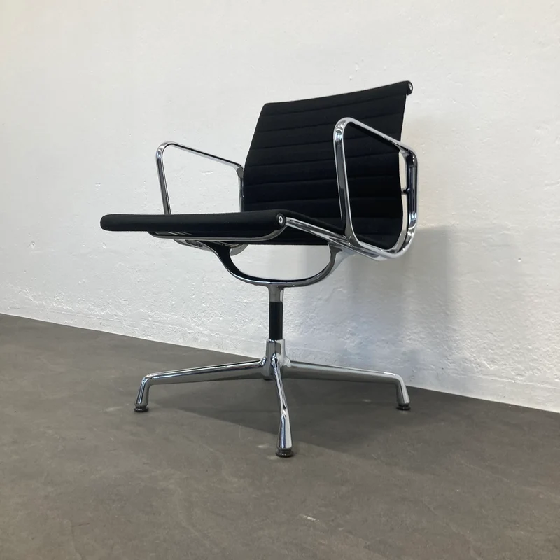 Vitra Eames Alu Chair EA108 Hopsak Schwarz