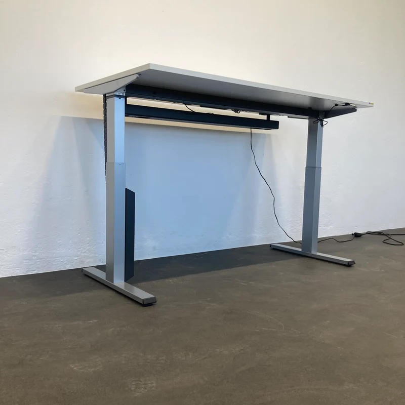 Steelcase Solo Sitz-Steh Schreibtisch 1600x800mm - Lichtgrau Hell