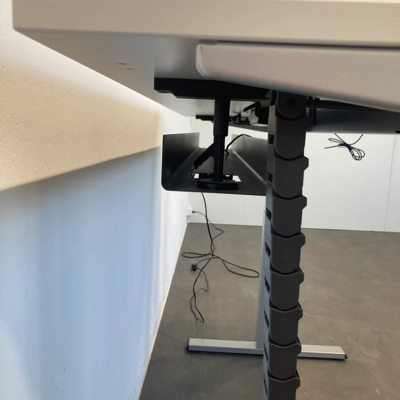 Steelcase Solo Sitz-Steh Schreibtisch 1600x800mm - Lichtgrau Hell