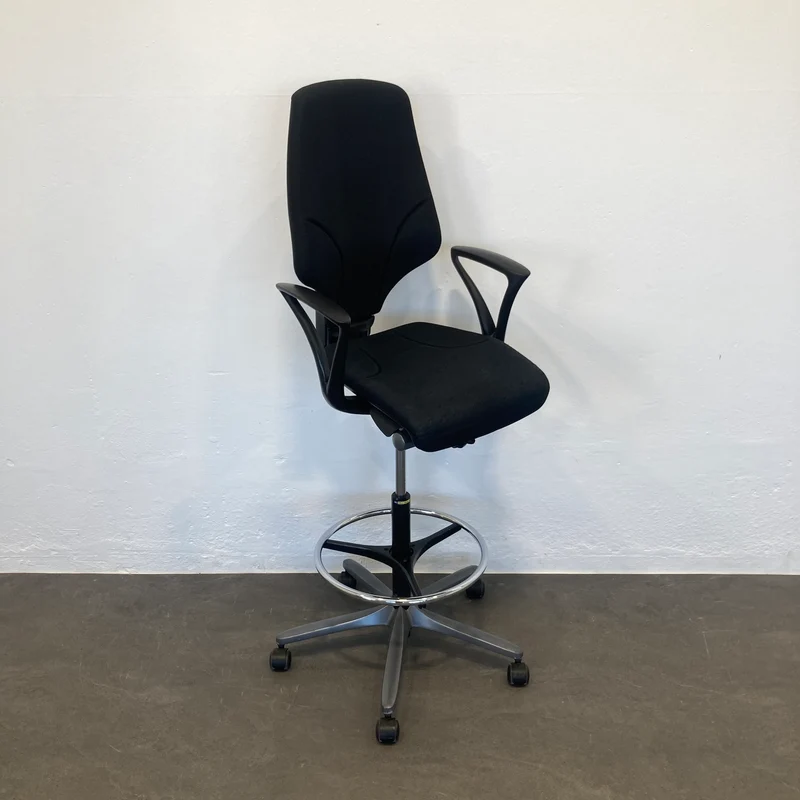 Giroflex G64 Counter Drehstuhl schwarz gemustert mit Armlehnen