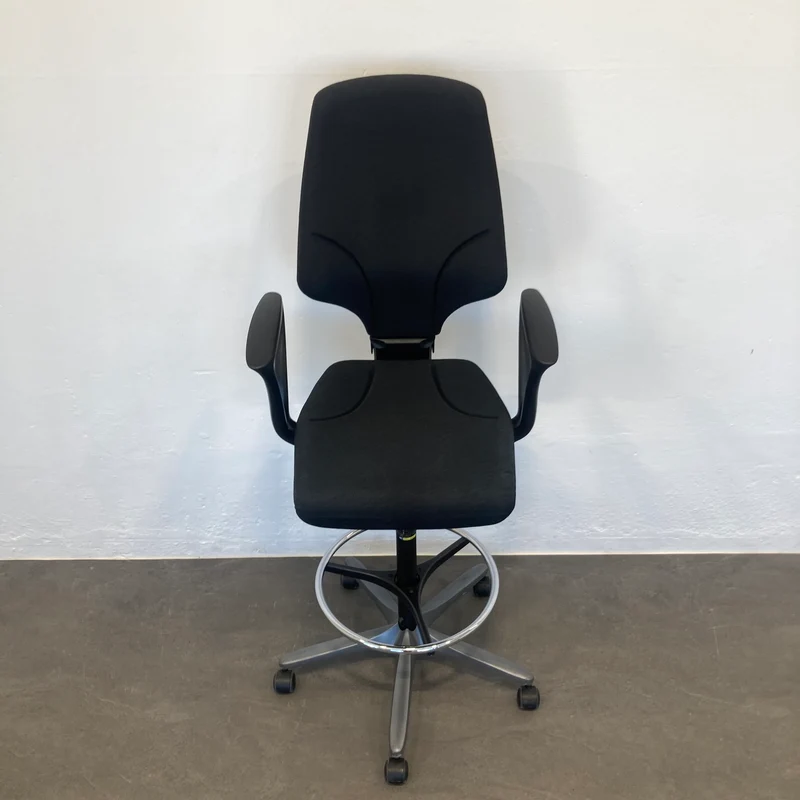 Giroflex G64 Counter Drehstuhl schwarz gemustert mit Armlehnen