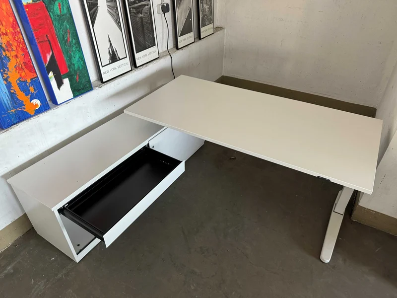 Steelcase - O-Scape elektrisch höhenverstellbarer Schreibtisch