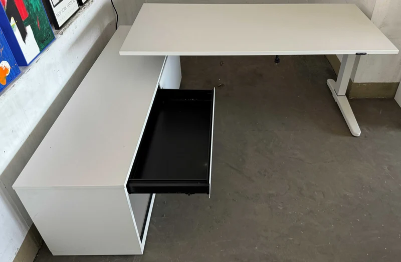 Steelcase - O-Scape elektrisch höhenverstellbarer Schreibtisch