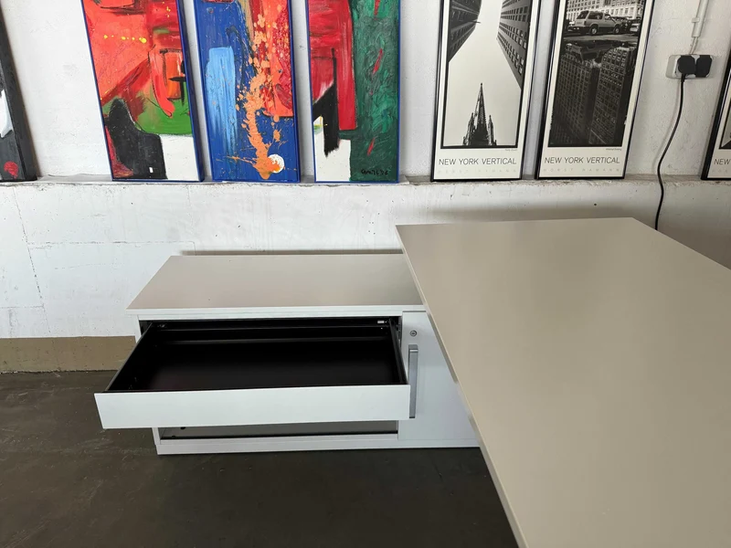 Steelcase - O-Scape elektrisch höhenverstellbarer Schreibtisch