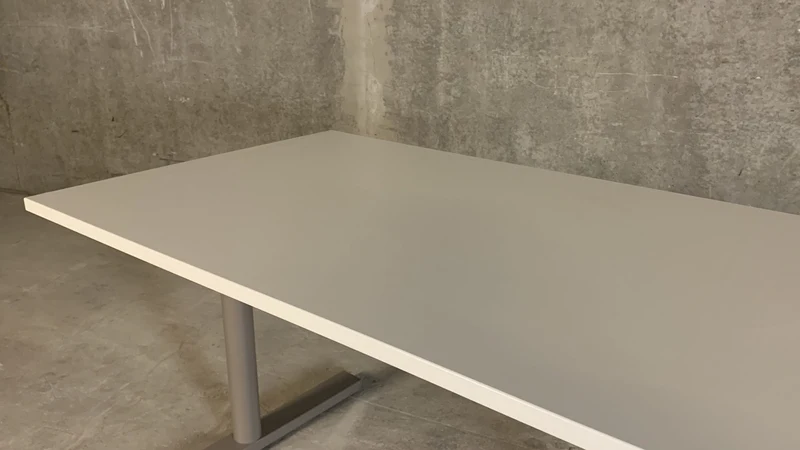 Febrü - Active elektrisch höhenverstellbarer Schreibtisch