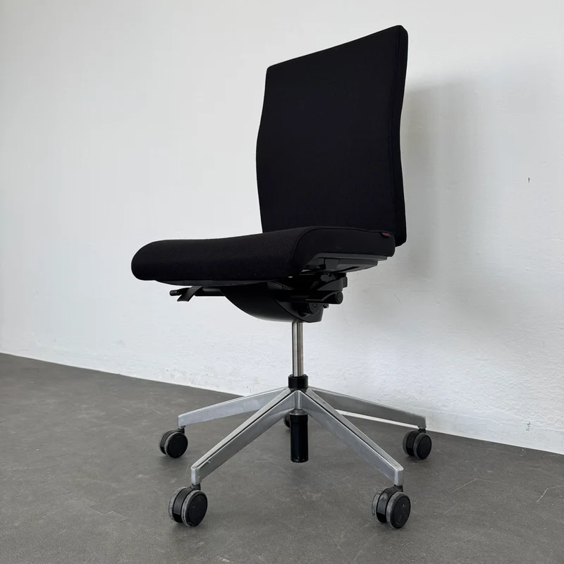 Züco Cubo Bürodrehstuhl - Schwarz ohne Armlehnen - Kurze Rückenlehne