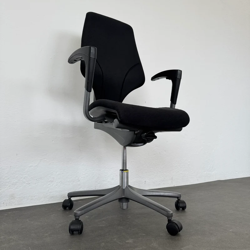 Giroflex G64 Bürodrehstuhl Armlehnen höhenverstellbar - Schwarz gemustert
