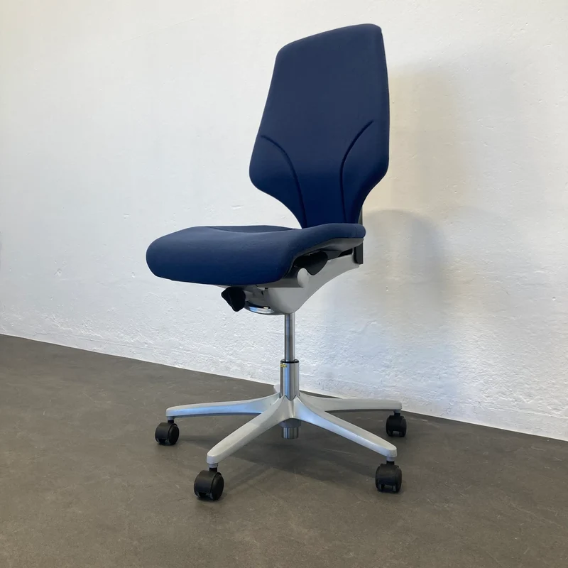 Giroflex G64 Bürodrehstuhl dunkelblau ohne Armlehnen