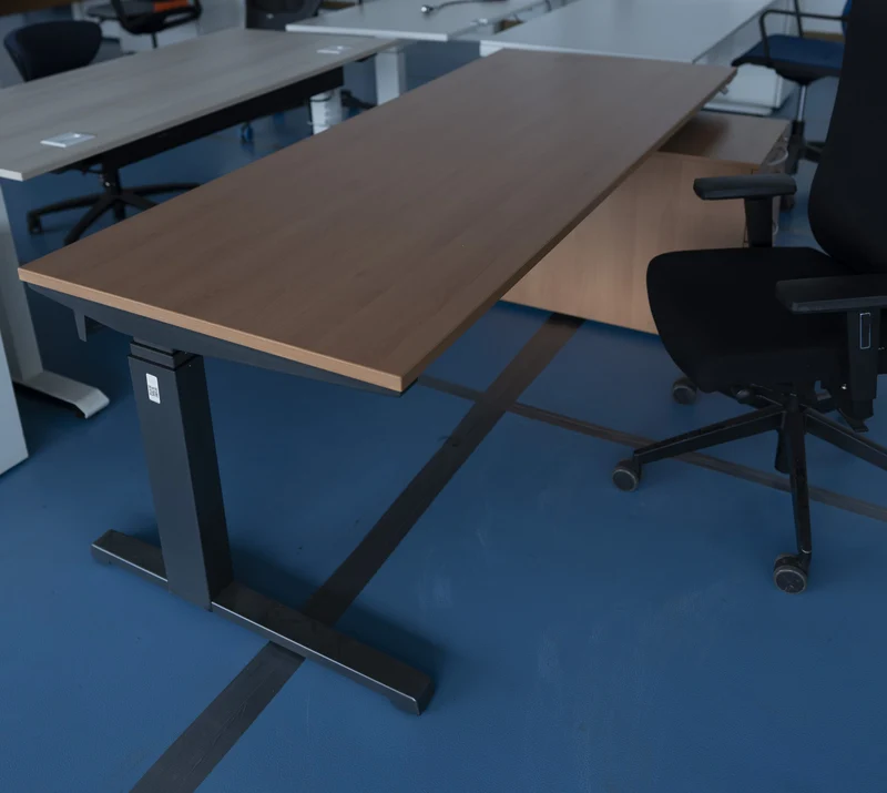 Steelcase - Actica Lift 2 elektrisch höhenverstellbarer Schreibtisch
