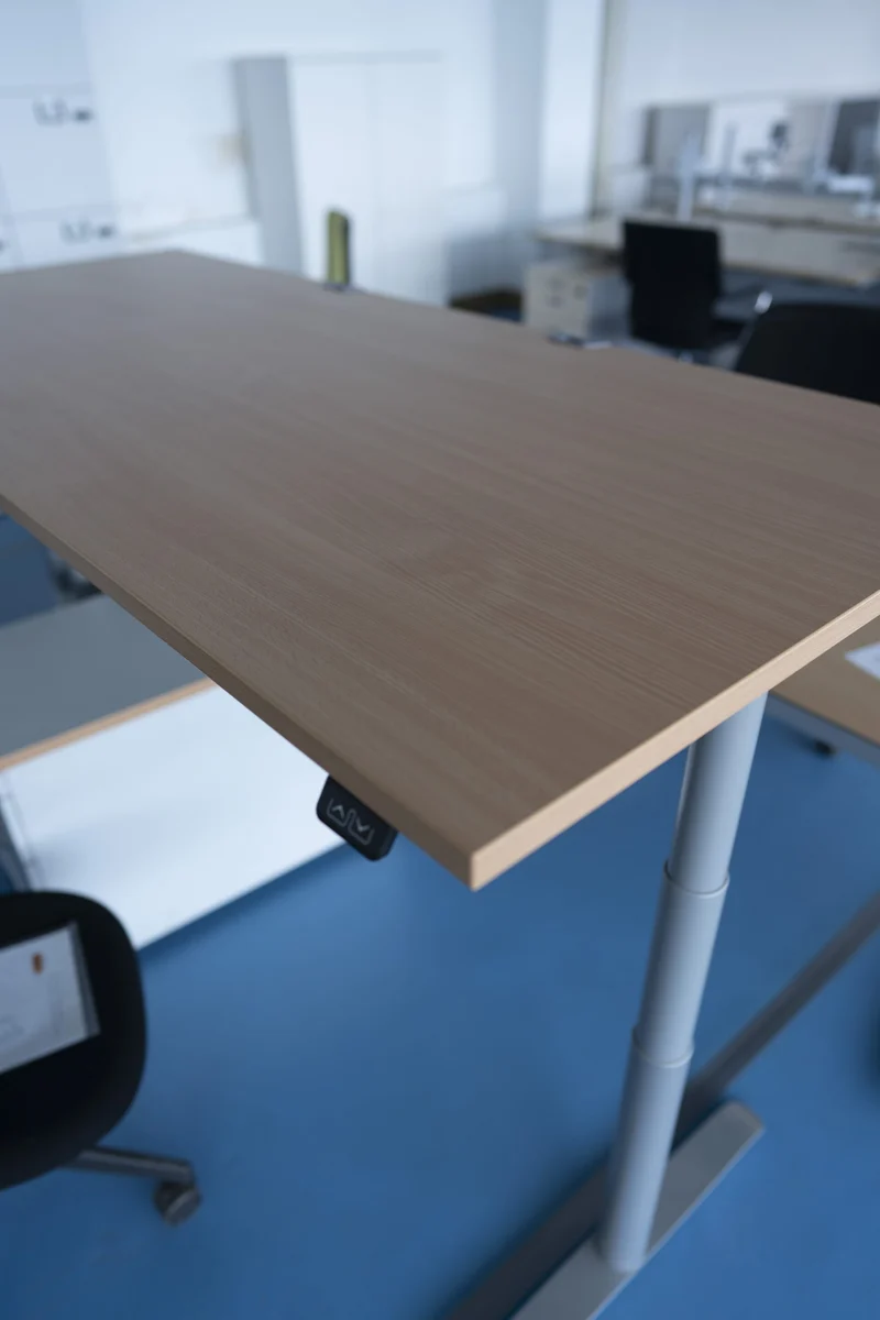 SEDUS - se:lab e-desk elektrisch höhenverstellbarer Schreibtisch
