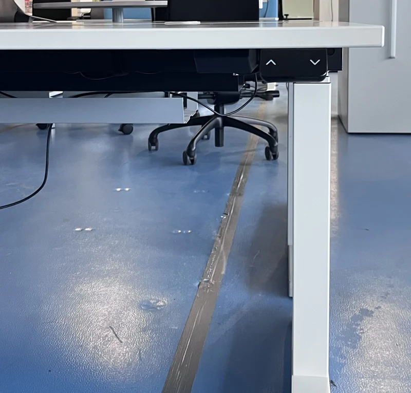 SEDUS - elektrisch höhenverstellbarer Schreibtisch