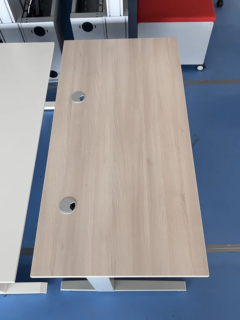 Steelcase - Activa elektrisch höhenverstellbarer Schreibtisch