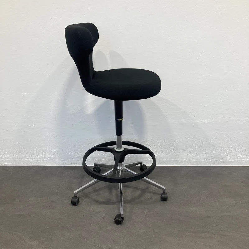 Vitra Pivot High Stool