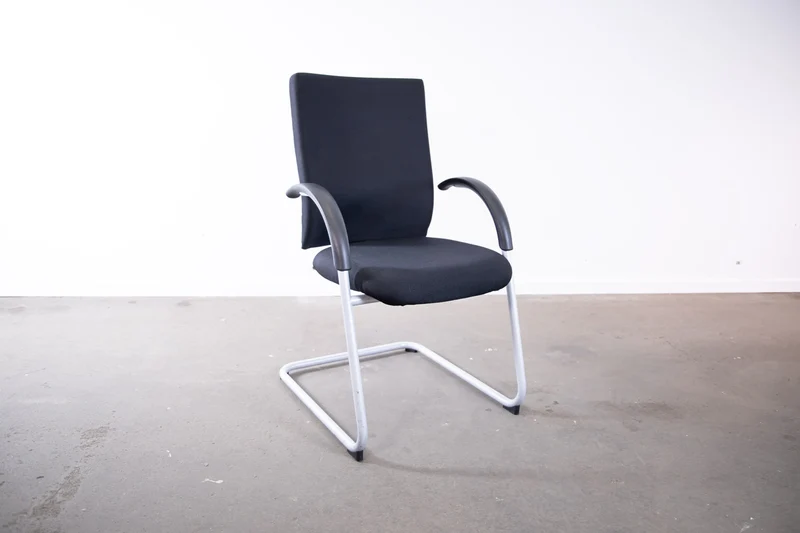 Dauphin - Adjust Freischwinger
