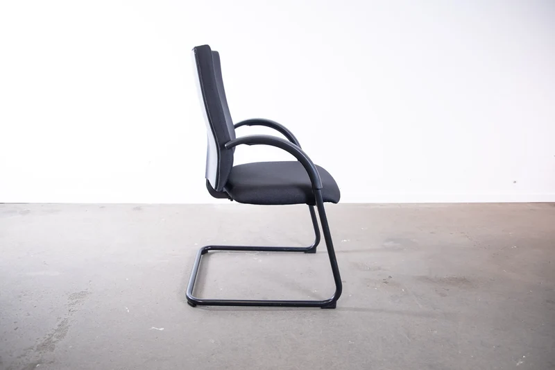 Dauphin - Adjust Freischwinger