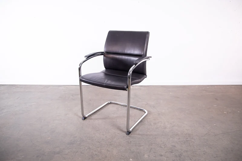 SEDUS - open up modern classic Freischwinger
