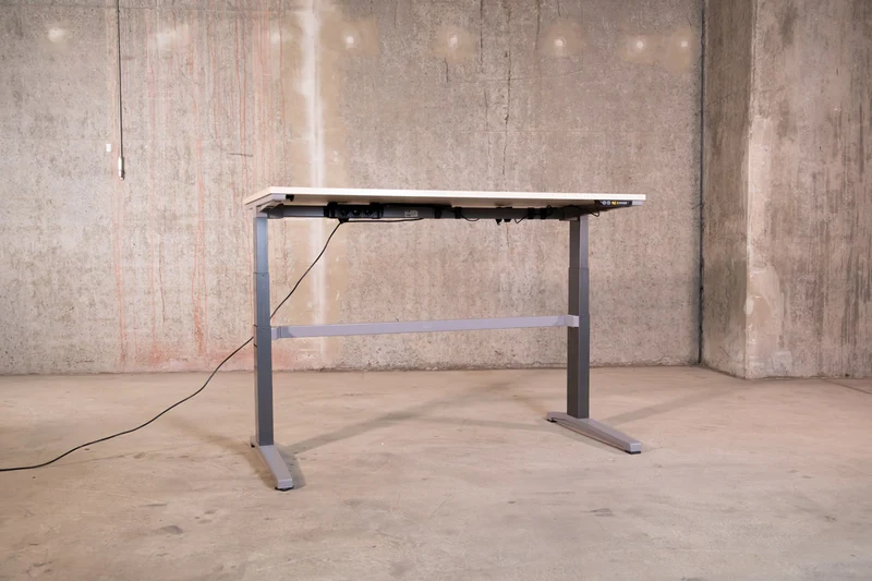 Vielhauer - elektrisch höhenverstellbarer Schreibtisch