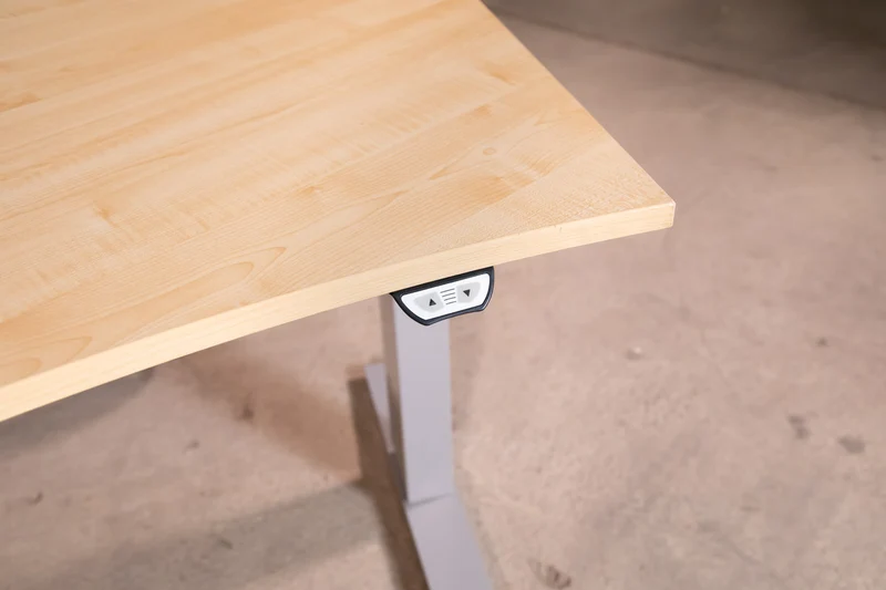 Kinnarps – Winkelkombination, elektrisch höhenverstellbarer Schreibtisch, 120 x 120 x 80 cm