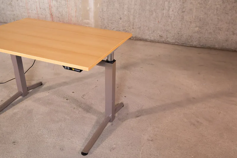 Oka - elektrisch höhenverstellbarer Schreibtisch