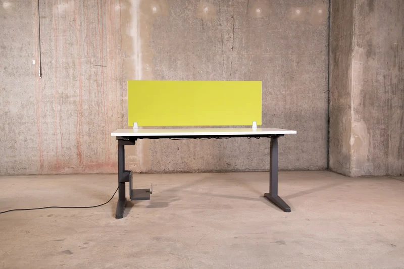Steelcase – elektrisch höhen verstellbarer Schreibtisch