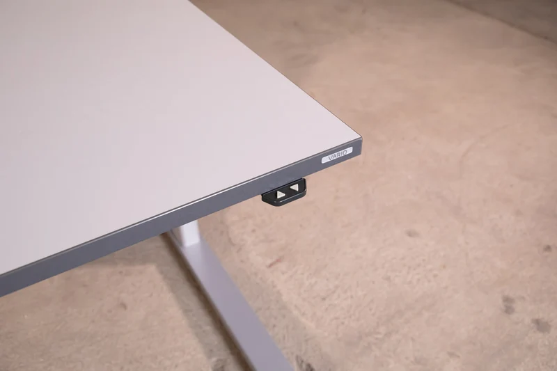 Vario - Stage elektrisch höhenverstellbarer Schreibtisch