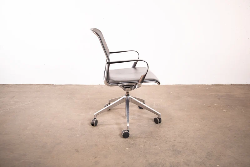 Vitra - Unix Chair