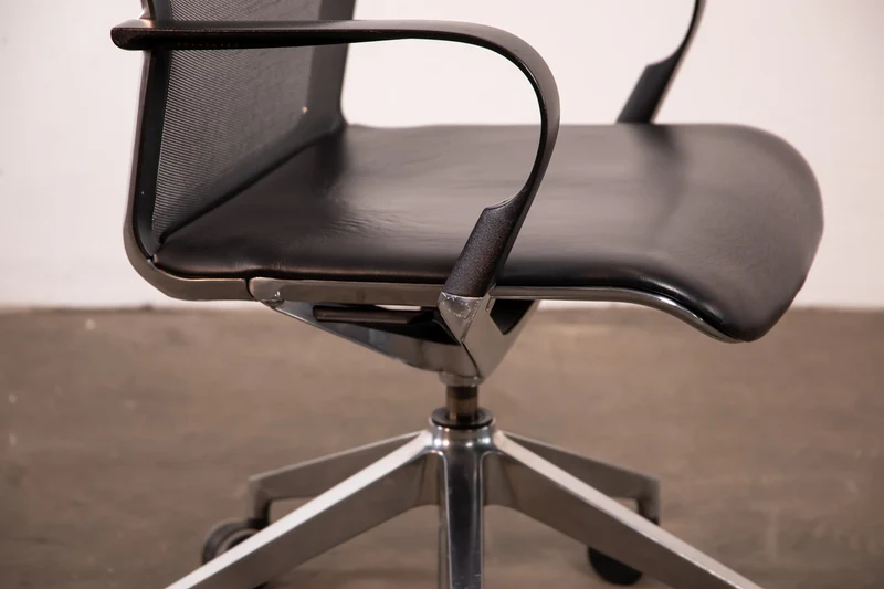 Vitra - Unix Chair