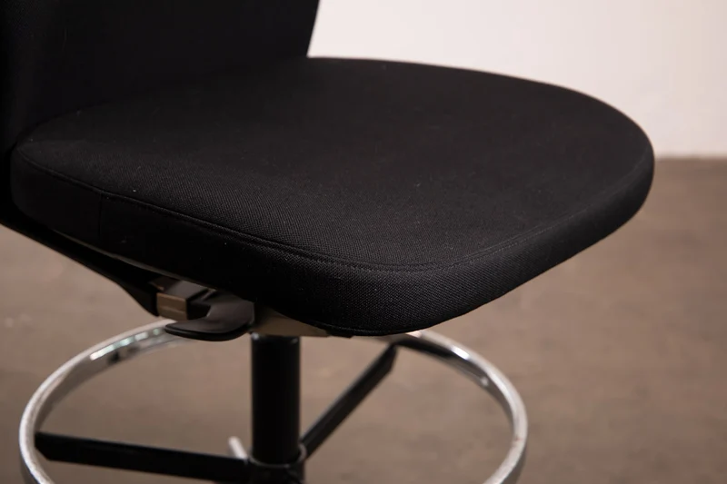 Vitra - Axess Counterstuhl