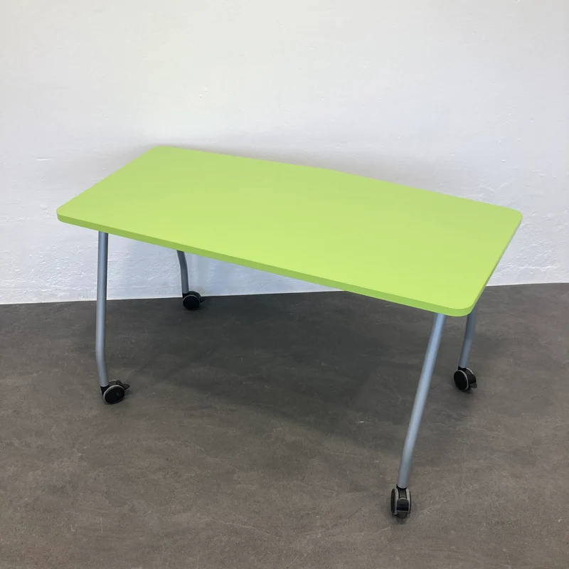 Steelcase Education Roll-Schreibtisch Grün-Silbergrau
