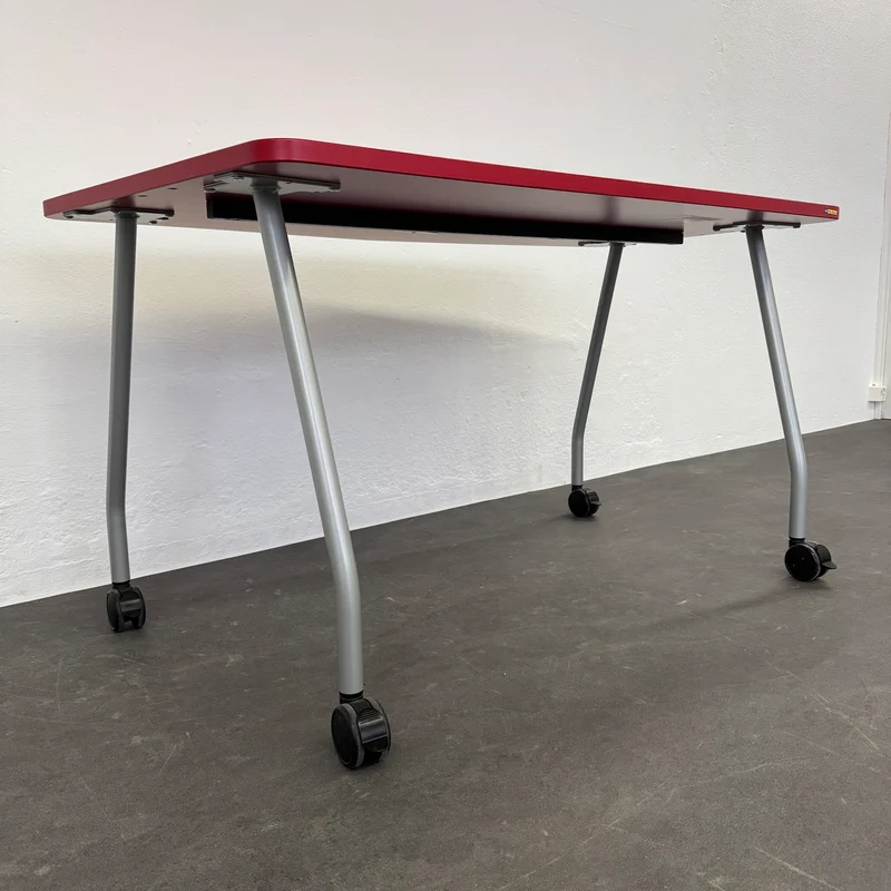 Steelcase Education Roll-Schreibtisch Rot-Silbergrau